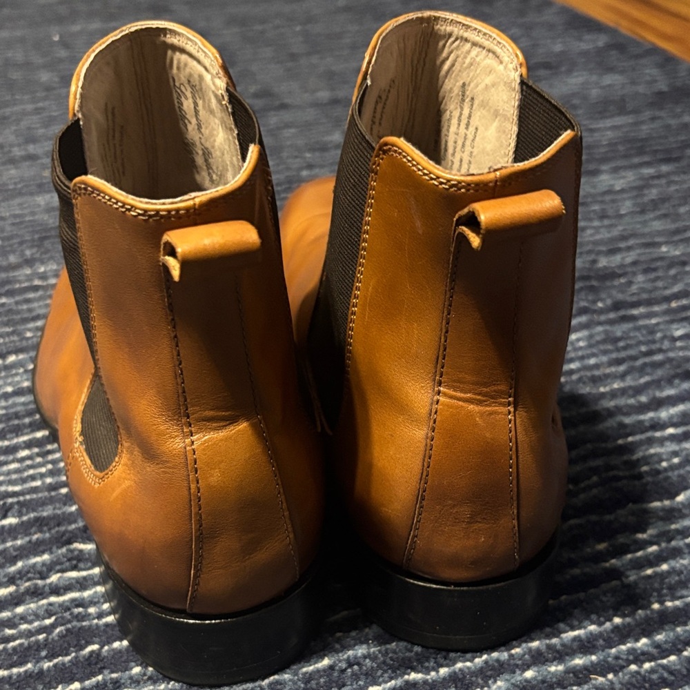Banana Republic Ty Chelsea Boot - Picture 4 of 7